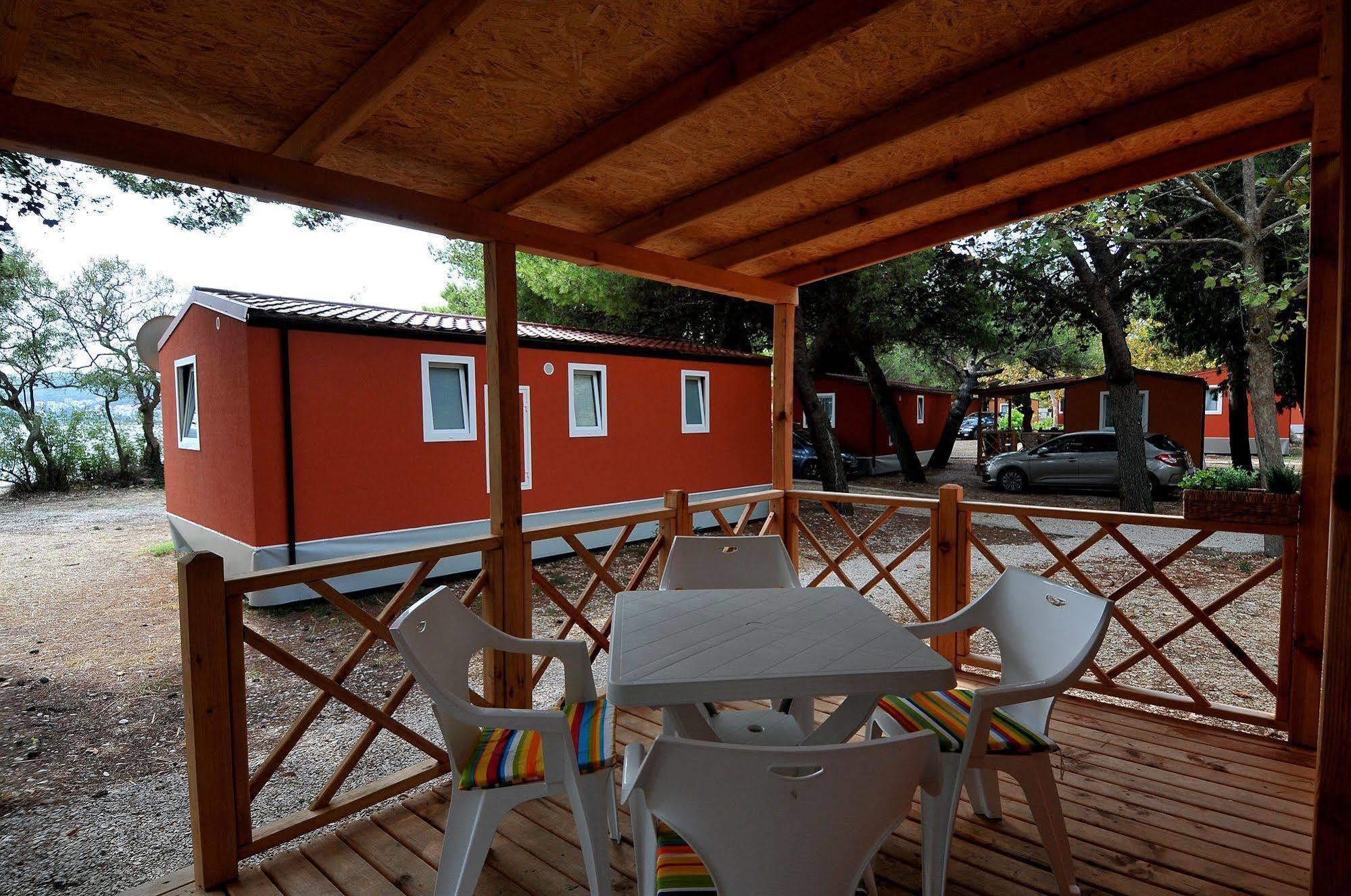 Hotel Camp Perna Kuciste Zewnętrze zdjęcie