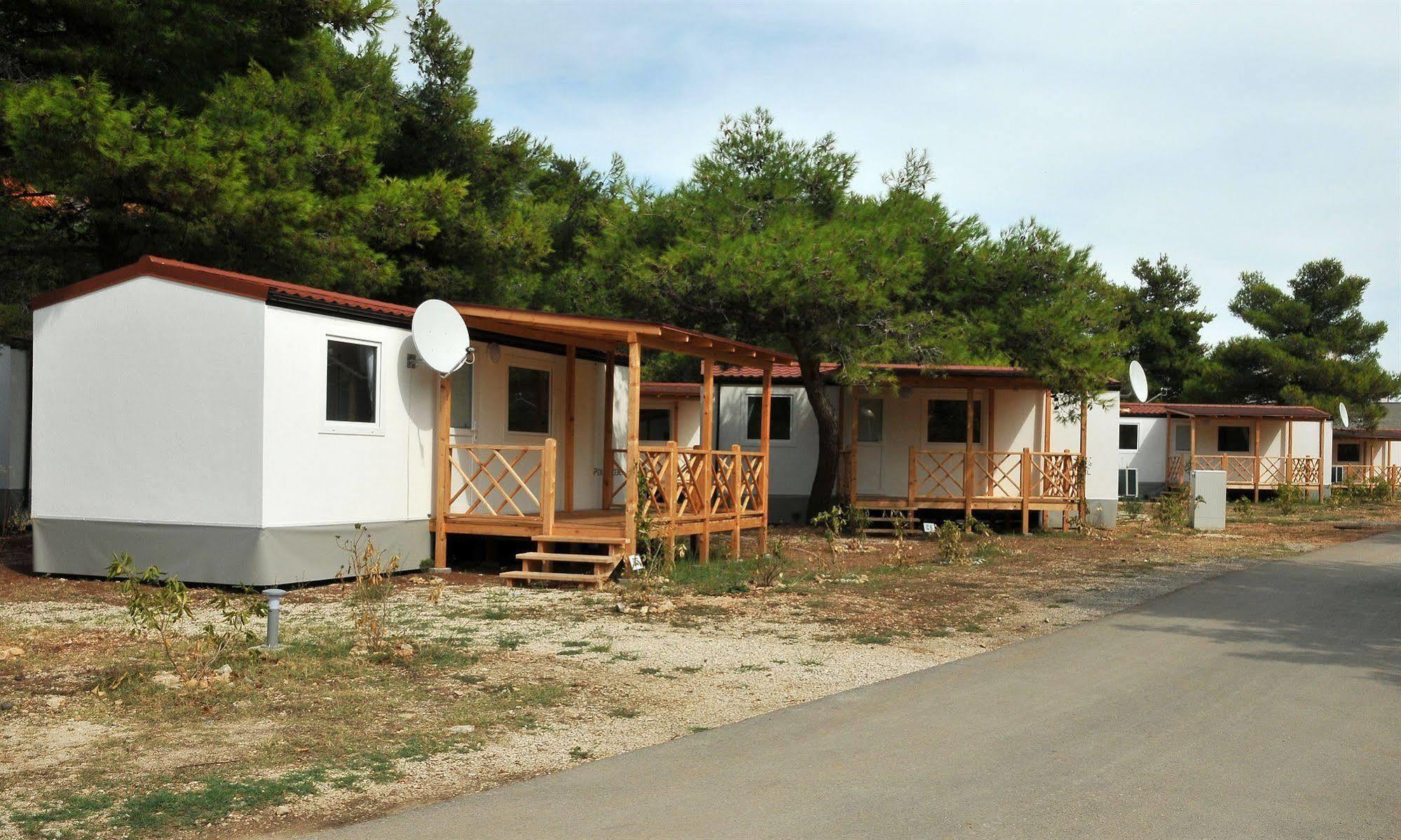 Hotel Camp Perna Kuciste Zewnętrze zdjęcie
